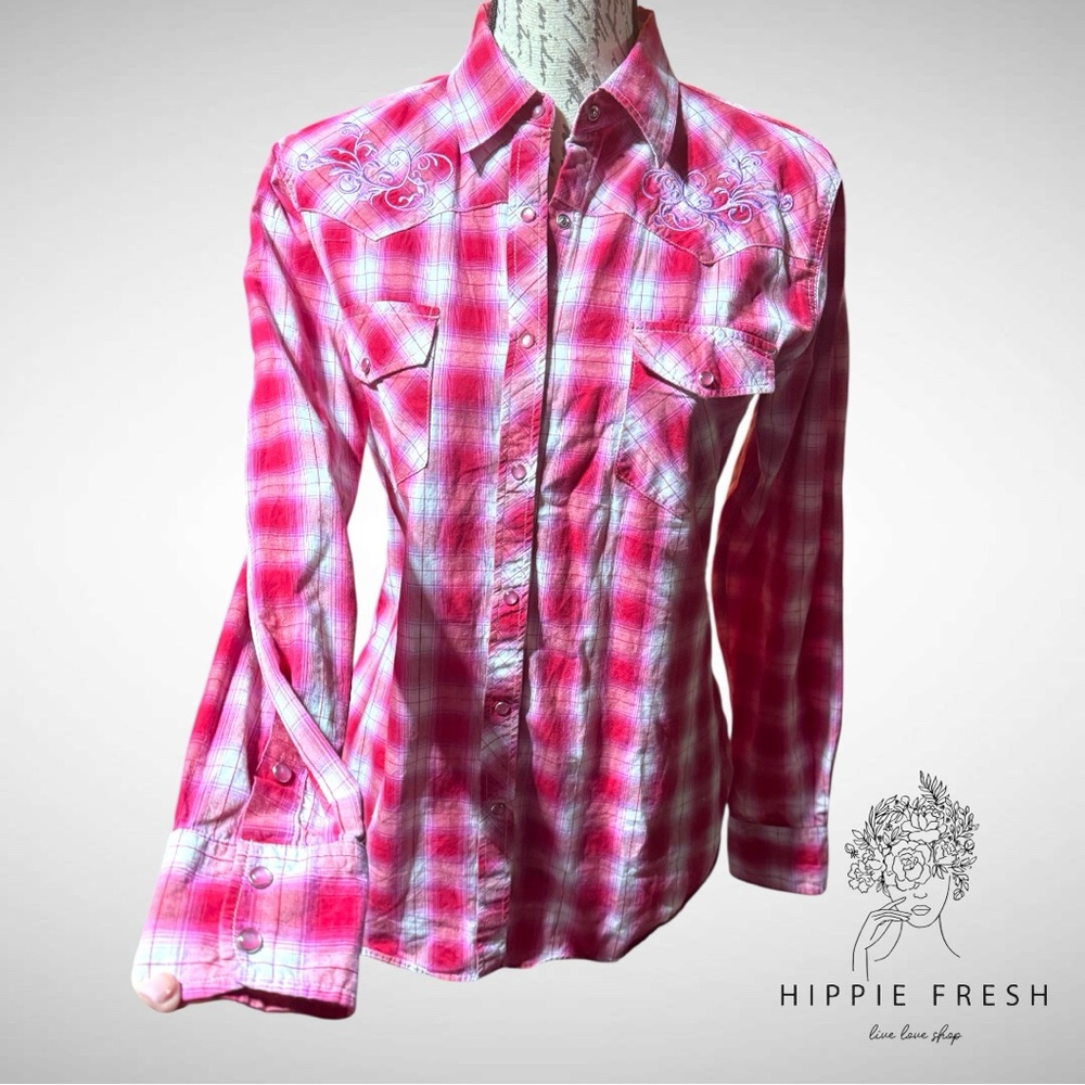 Cowgirl Hardware Women’s Pink Long Sleeve Pearl Snap Western Shirt Size M - Picture 3 of 9